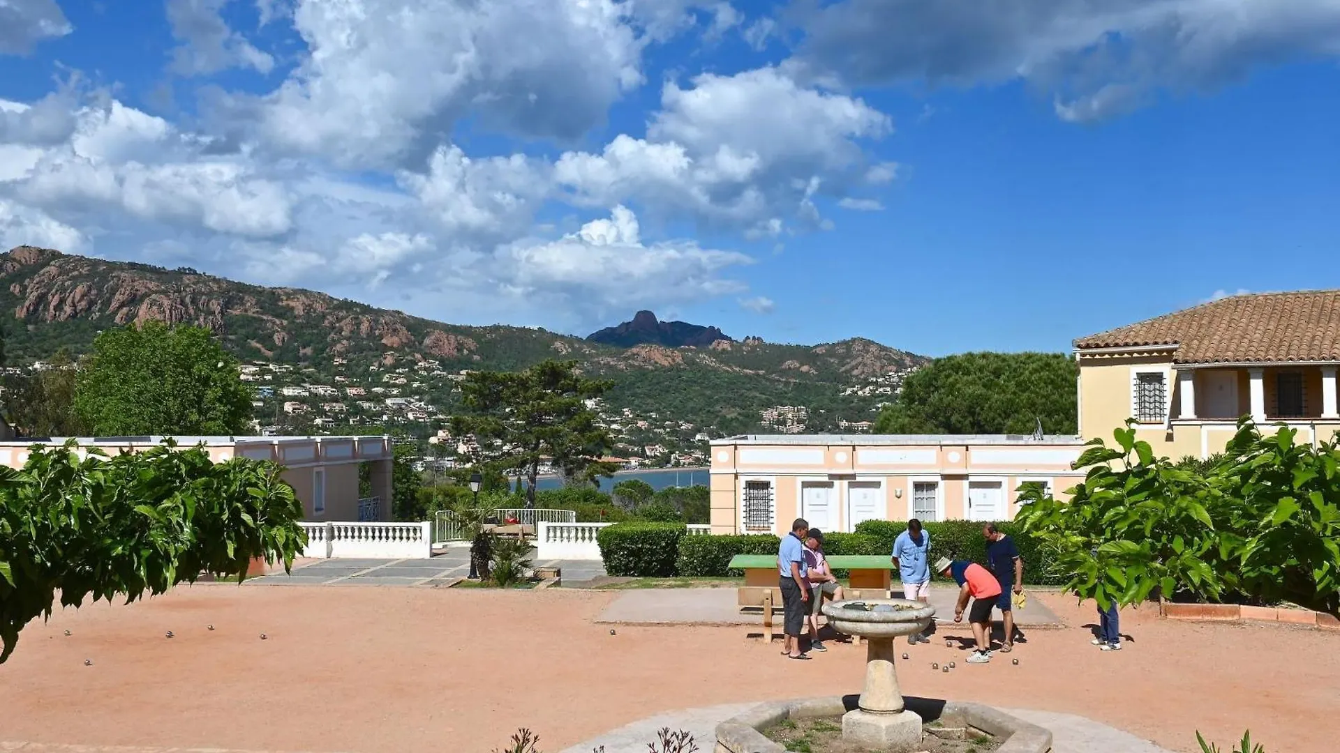 Apartment Village Cap Esterel - Le Village-40 By Interhome Saint-Raphaël